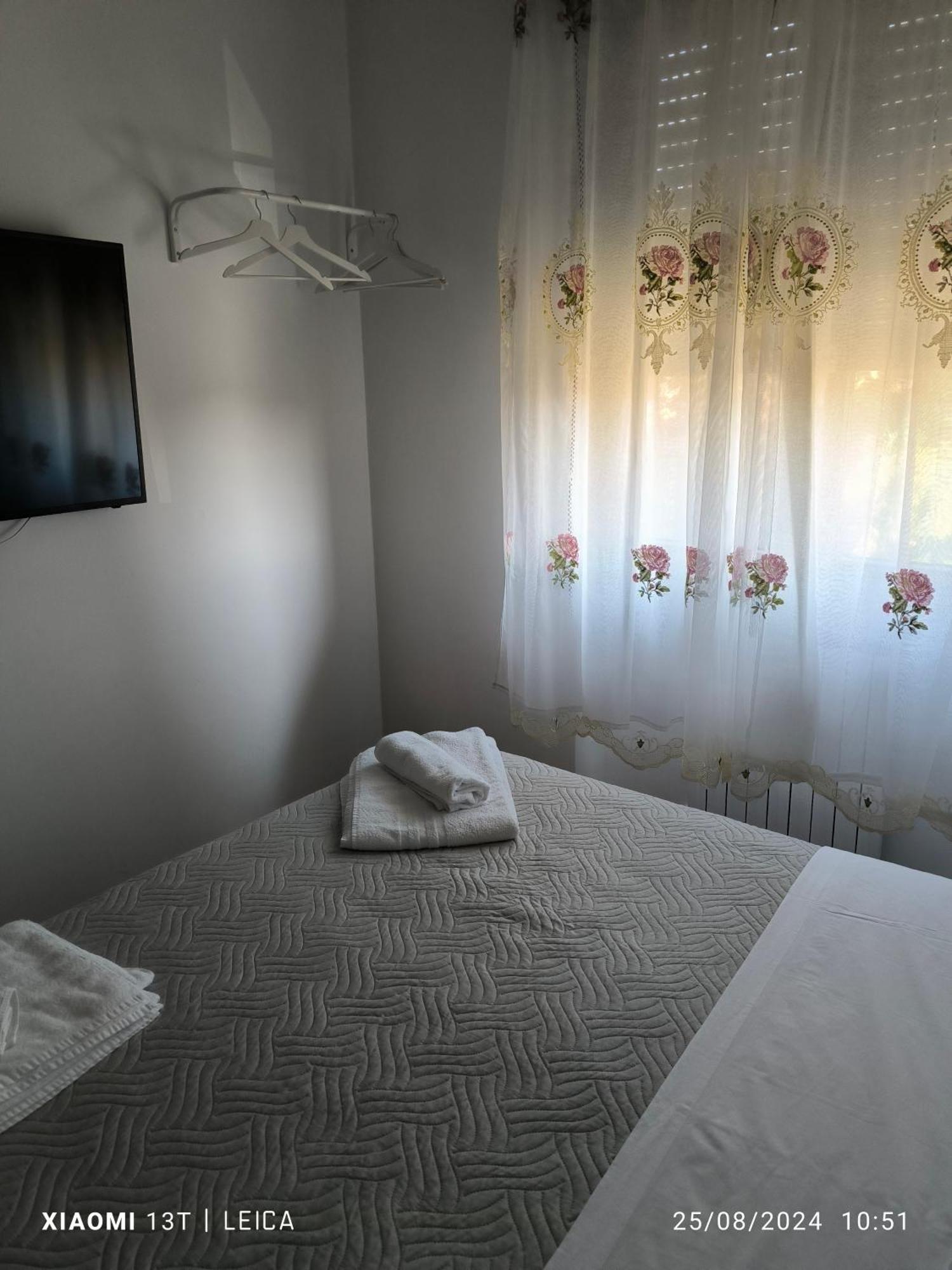 Le Piante Di Casa Samar Bed and Breakfast Castelguelfo Exteriör bild